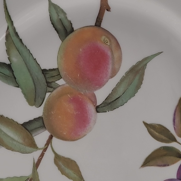 #(1) 2set Royal worcester evesham gold trim plate 10" - Picture 7 of 8